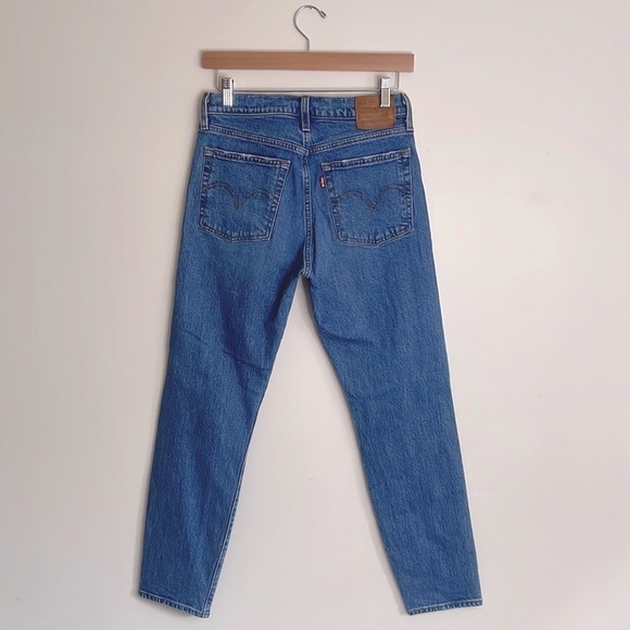 Levi’s Wedgie Button Fly Distressed Denim Jeans - Picture 5 of 13